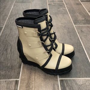 Women’s Sorel Rain Boot size 6